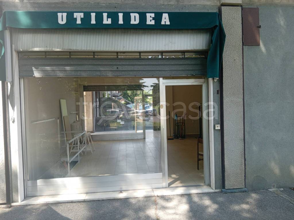 negozio in vendita a Brescia in zona Mompiano