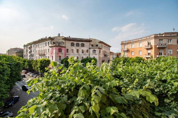 appartamento in vendita a Brescia in zona Centro Storico