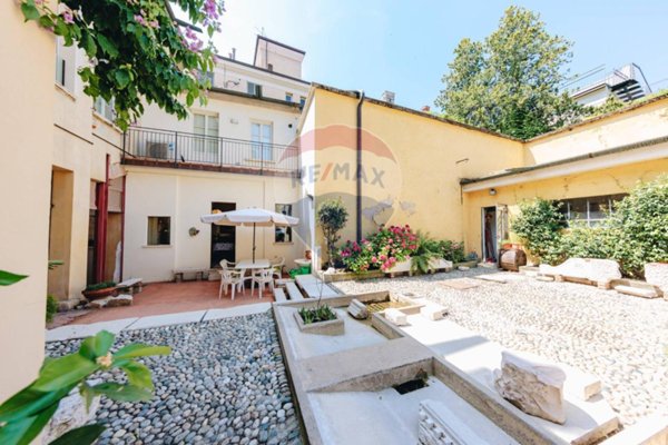 appartamento in vendita a Brescia in zona Centro Storico