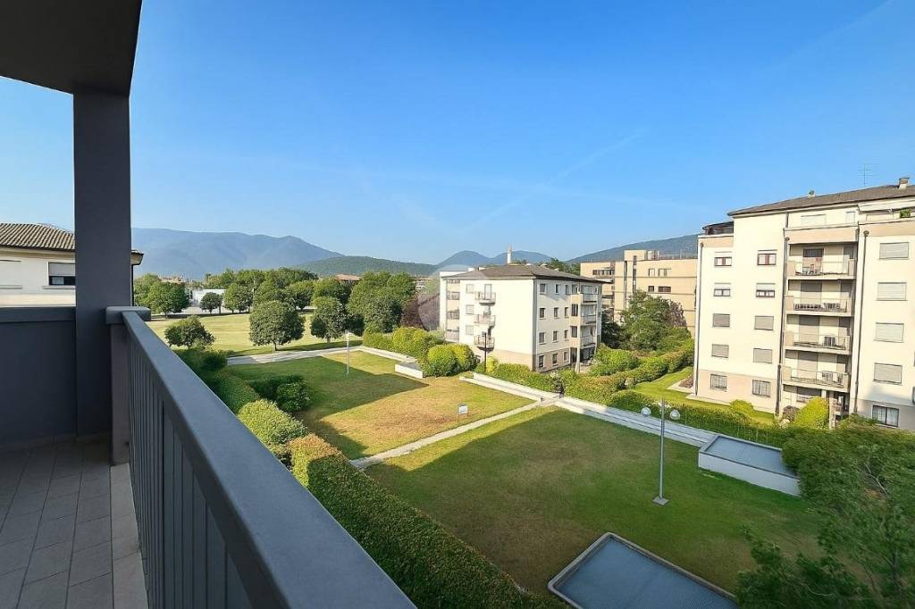 appartamento in vendita a Brescia in zona Casazza