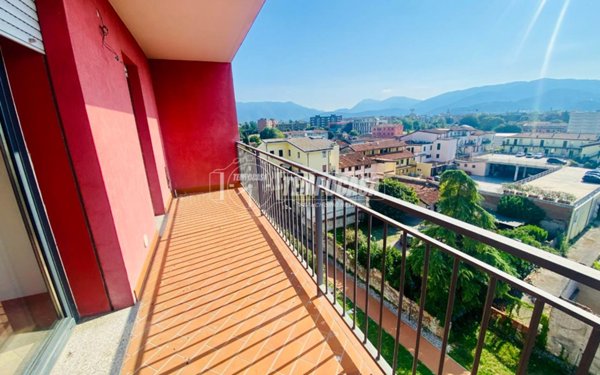 appartamento in vendita a Brescia in zona Quartiere Primo Maggio