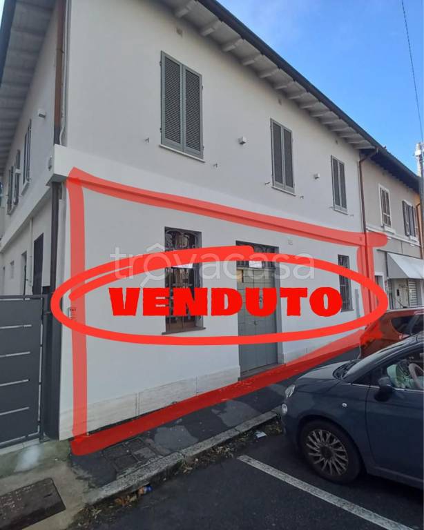 negozio in vendita a Brescia in zona Borgo Trento
