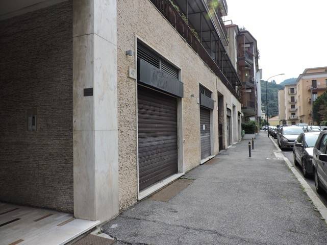 negozio in vendita a Brescia in zona Crocifissa di Rosa