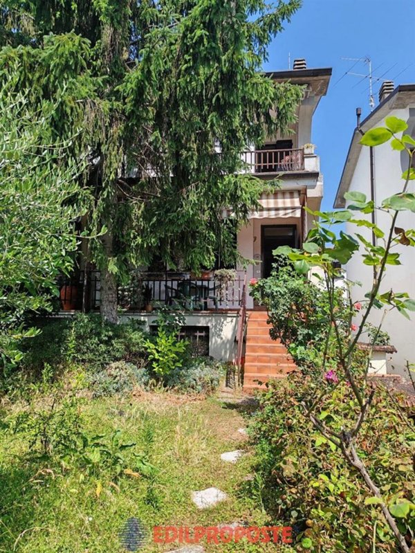 casa indipendente in vendita a Brescia in zona San Polo