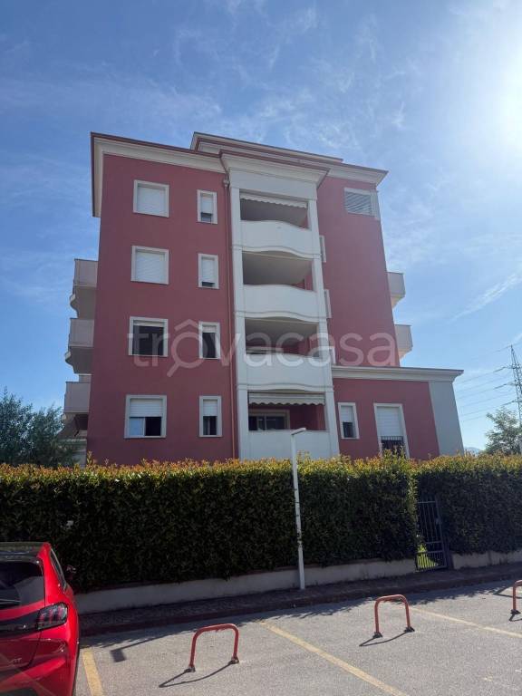 appartamento in vendita a Brescia in zona Urago/Mella