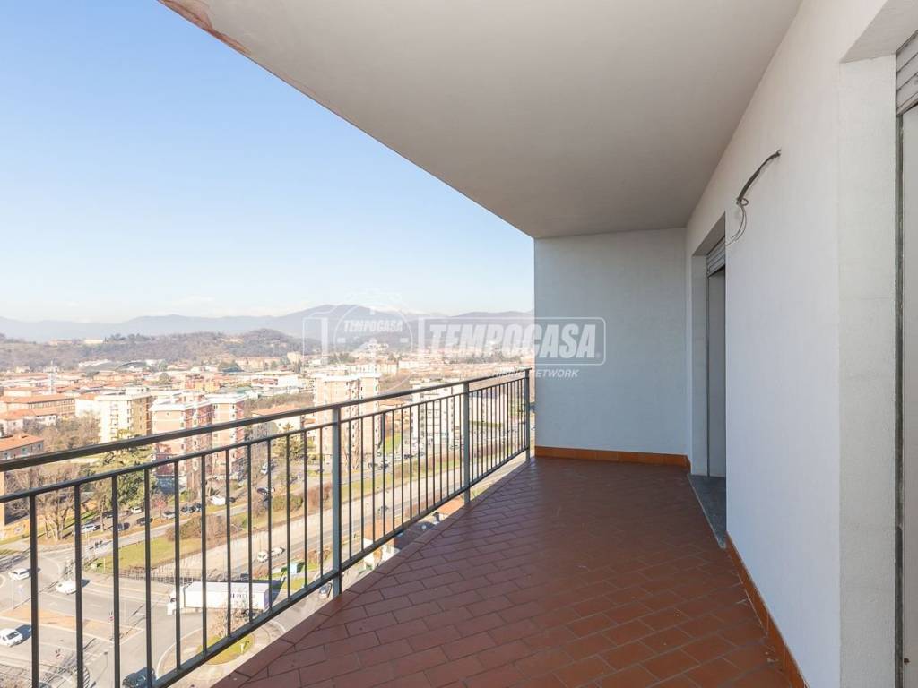 appartamento in vendita a Brescia in zona Quartiere Primo Maggio