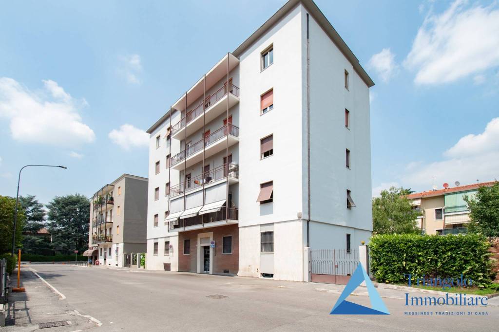 appartamento in vendita a Brescia in zona Mompiano