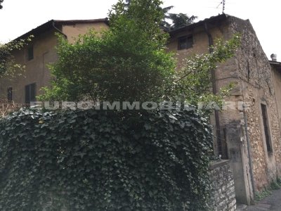 casa indipendente in vendita a Brescia in zona Sant'Eufemia
