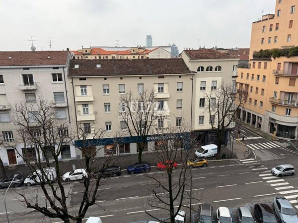 appartamento in vendita a Brescia in zona Centro Storico