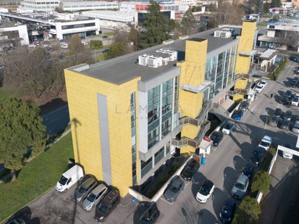ufficio in vendita a Brescia in zona Volta