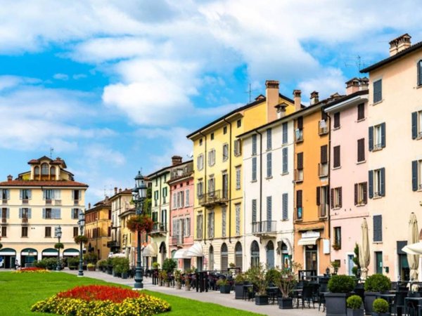 negozio in vendita a Brescia in zona Centro Storico