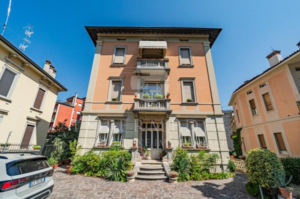 appartamento in vendita a Brescia in zona Mompiano