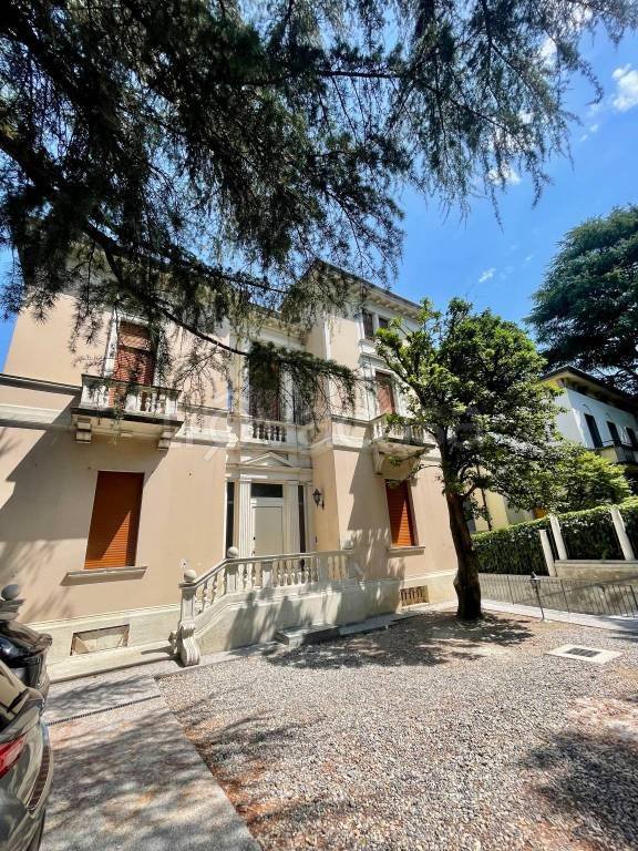 casa indipendente in vendita a Brescia in zona Porta Venezia