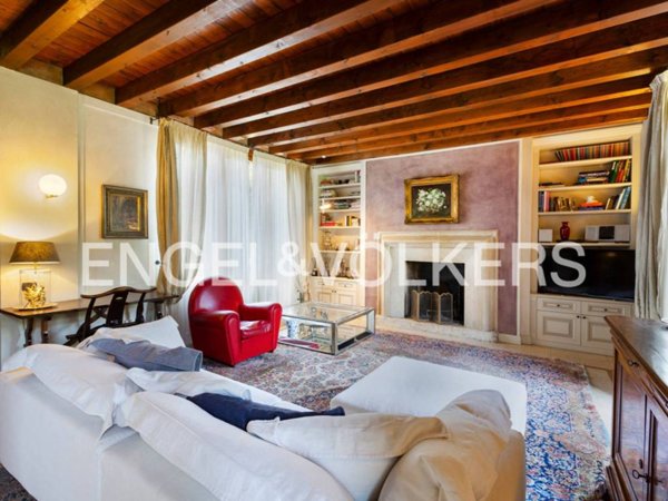 casa indipendente in vendita a Brescia in zona Crocifissa di Rosa
