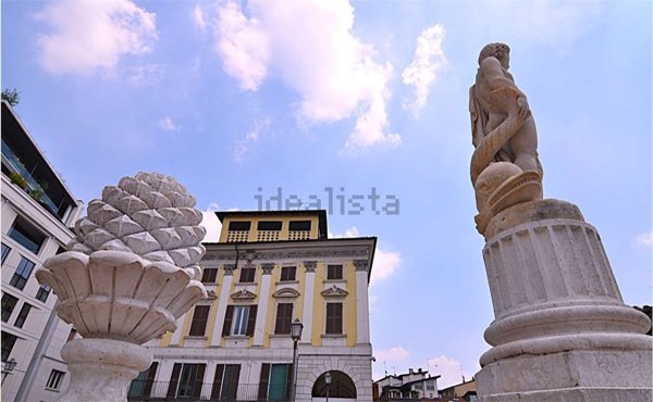 appartamento in vendita a Brescia in zona Centro Storico
