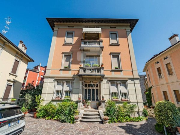 appartamento in vendita a Brescia in zona Villaggio Prealpino