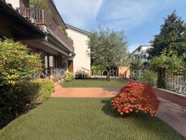 casa indipendente in vendita a Brescia in zona Mompiano