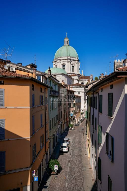 appartamento in vendita a Brescia in zona Centro Storico