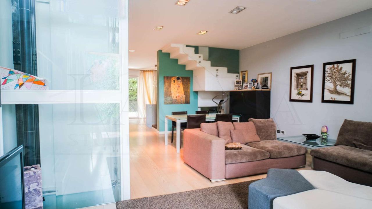 casa indipendente in vendita a Brescia in zona Mompiano