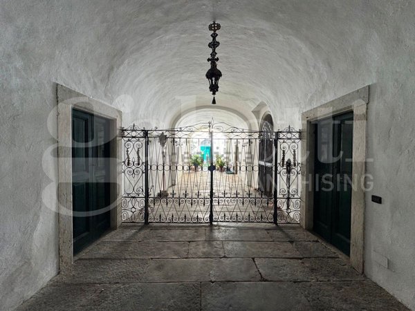 intera palazzina in vendita a Brescia in zona Volta
