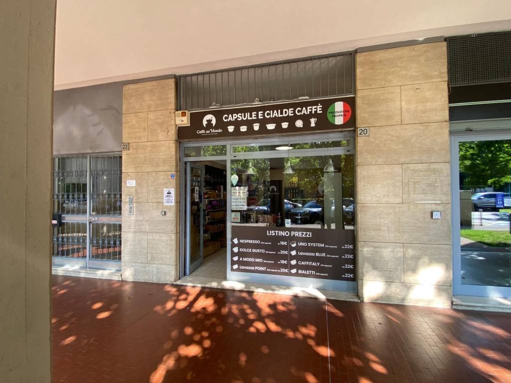 negozio in vendita a Brescia in zona Volta