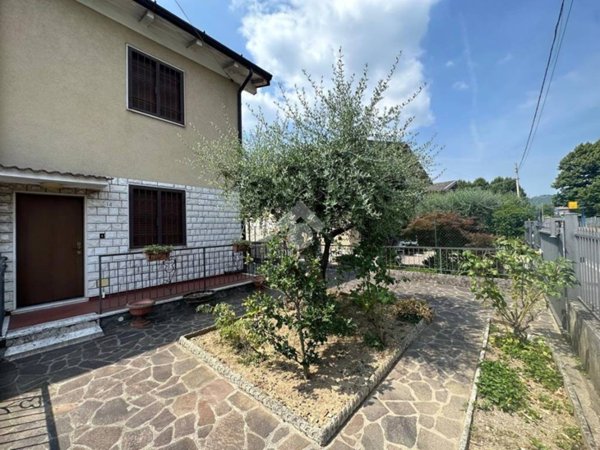 casa indipendente in vendita a Brescia in zona Villaggio Prealpino