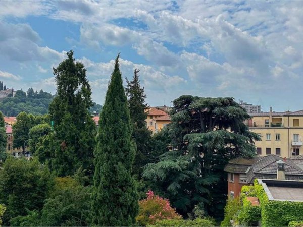 appartamento in vendita a Brescia in zona Mompiano