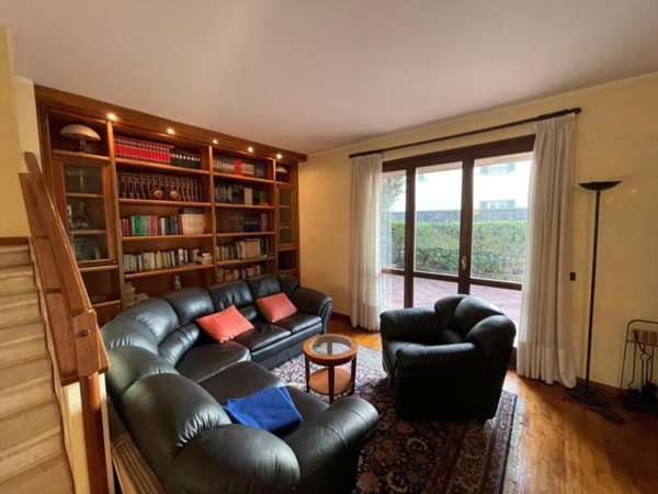 casa indipendente in vendita a Brescia in zona Caionvico