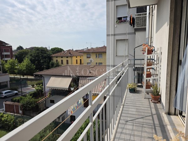 appartamento in vendita a Brescia in zona Fiumicello