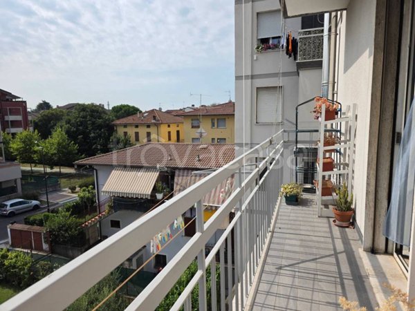 appartamento in vendita a Brescia in zona Fiumicello
