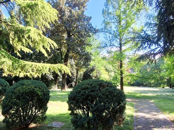 appartamento in vendita a Brescia in zona Lamarmora