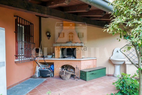 casa indipendente in vendita a Brescia in zona Caionvico