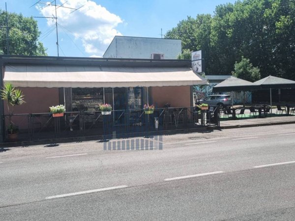 negozio in vendita a Brescia in zona Volta