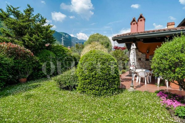 casa indipendente in vendita a Brescia in zona Caionvico