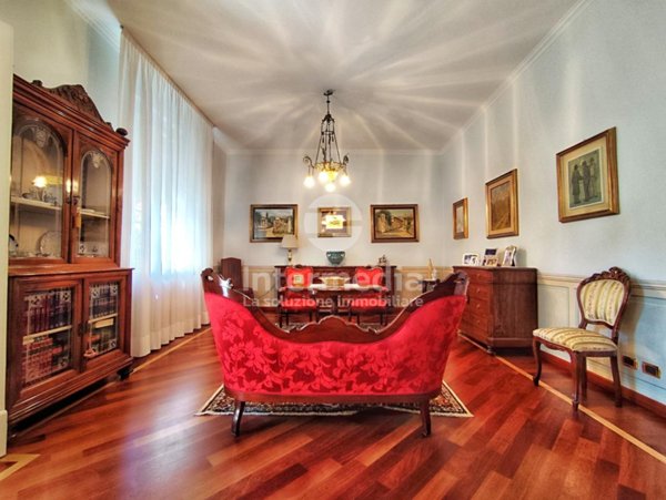 casa indipendente in vendita a Brescia in zona Lamarmora