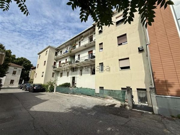 appartamento in vendita a Brescia in zona Volta