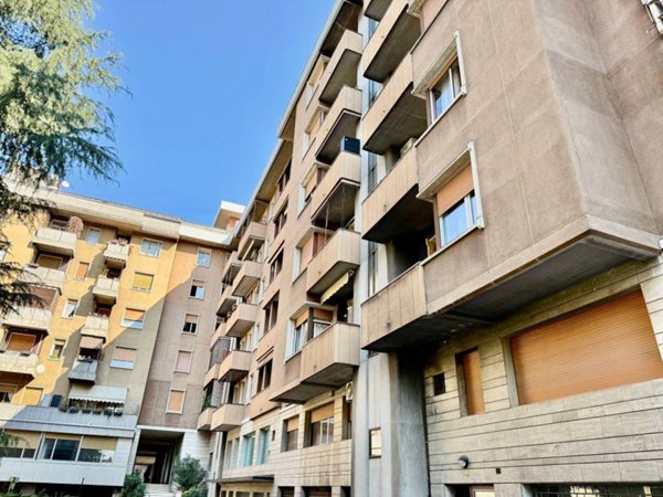 casa indipendente in vendita a Brescia in zona Lamarmora