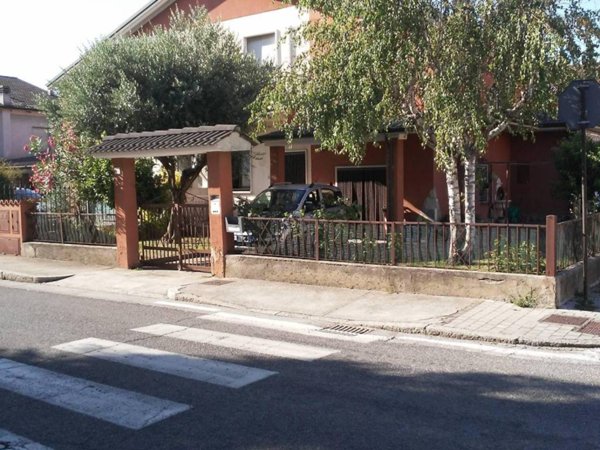 casa indipendente in vendita a Brescia in zona Volta