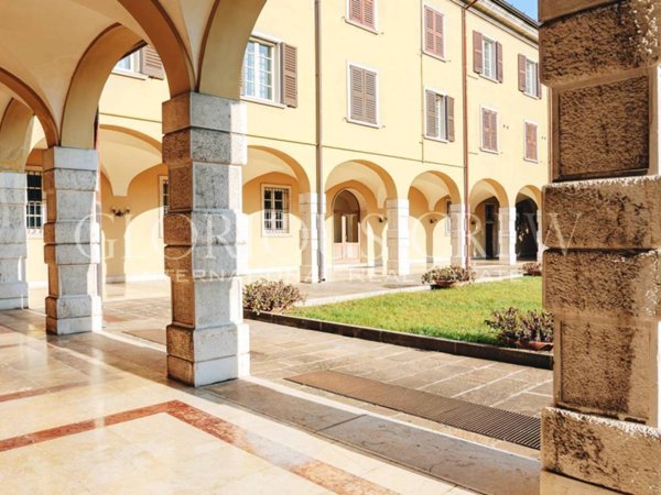 appartamento in vendita a Brescia in zona Centro Storico