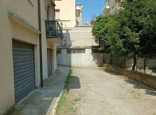 locale di sgombero in vendita a Brescia in zona Porta Venezia