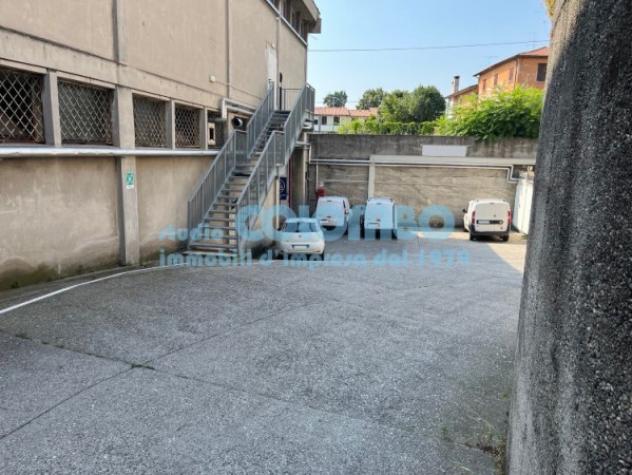 locale di sgombero in vendita a Brescia in zona Don Bosco