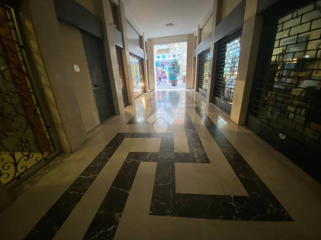 negozio in vendita a Brescia in zona Centro Storico