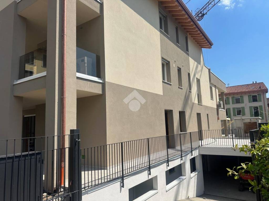 appartamento in vendita a Brescia in zona Mompiano