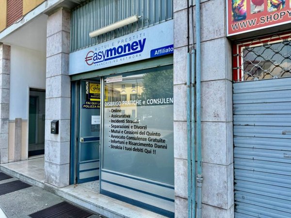negozio in vendita a Brescia in zona Chiusure