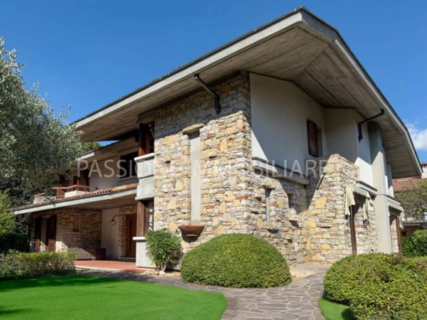 casa indipendente in vendita a Brescia in zona Crocifissa di Rosa