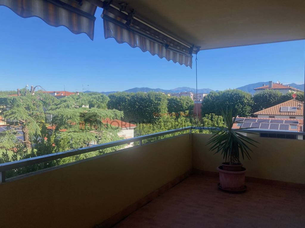 appartamento in vendita a Brescia in zona Volta