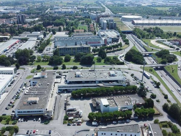 negozio in vendita a Brescia in zona Chiusure