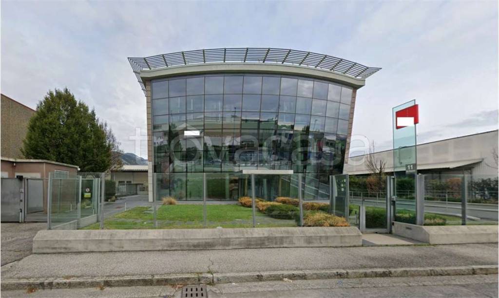 locale di sgombero in vendita a Brescia in zona Buffalora