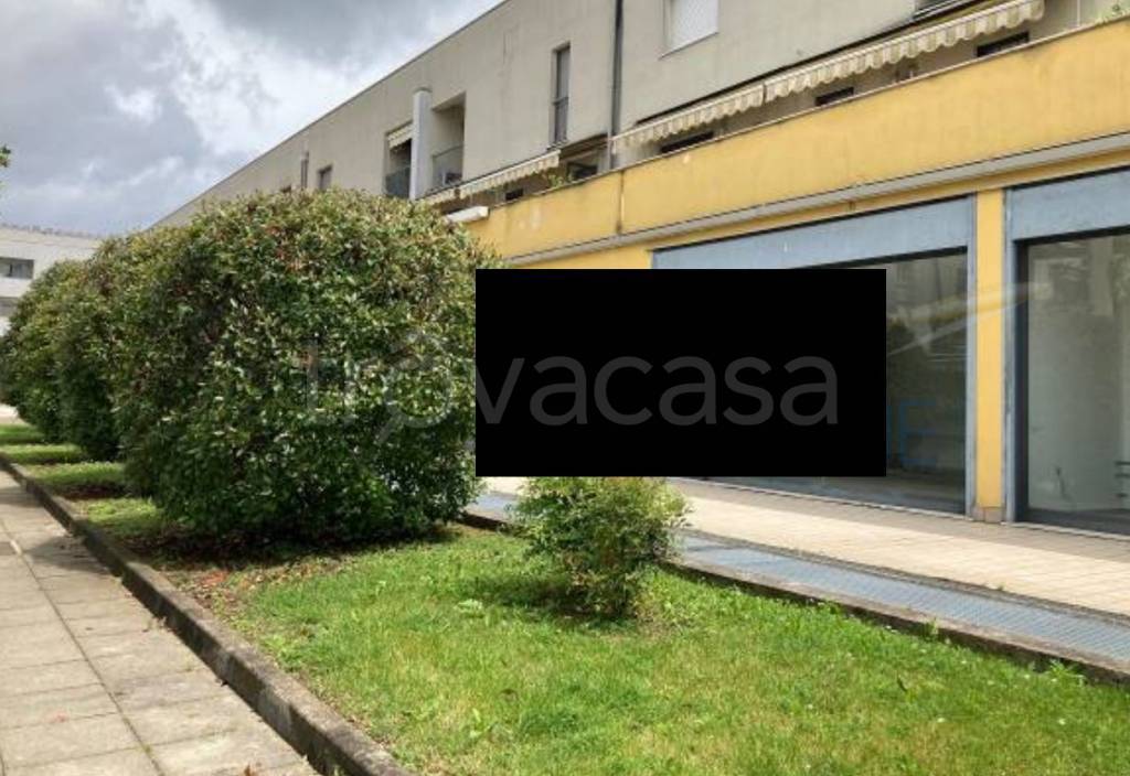 negozio in vendita a Brescia in zona San Polo