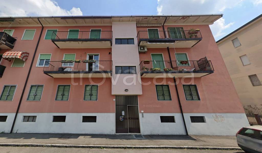 appartamento in vendita a Brescia in zona Villaggio Violino